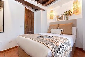 Luxury House in Granada Center. Reyes II
