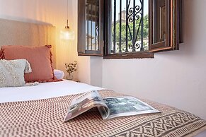 Luxury House in Granada Center. Reyes II