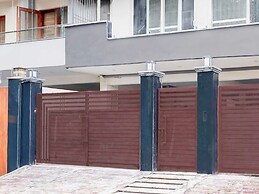 Collection O Sector 43 Gurgaon
