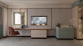 Trendy Perge Resort & Suites