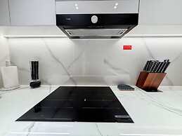 Luxury 1BR 2 Baths JVC