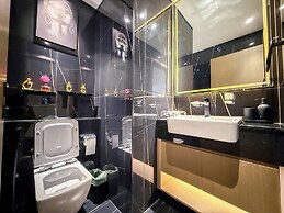 Luxury 1BR 2 Baths JVC