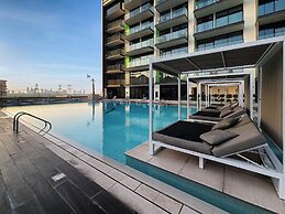 Luxury 1BR 2 Baths JVC