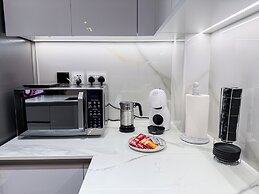 Luxury 1BR 2 Baths JVC