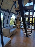 Lakeside Glamping With View, Fire Pit & Hammock