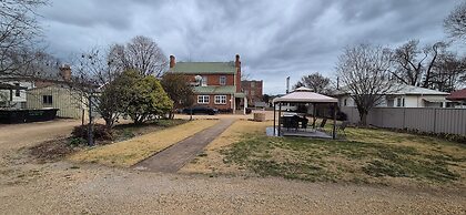 Molong Motor Inn