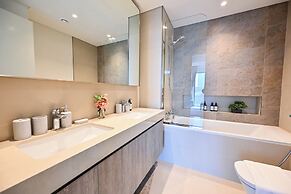 Burj Khalifa View - 2 BR - PS5 - Pool