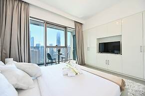 Burj Khalifa View - 2 BR - PS5 - Pool