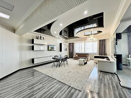 Golden house