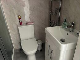 Cosy Croydon Apartment With 2 Bedrooms