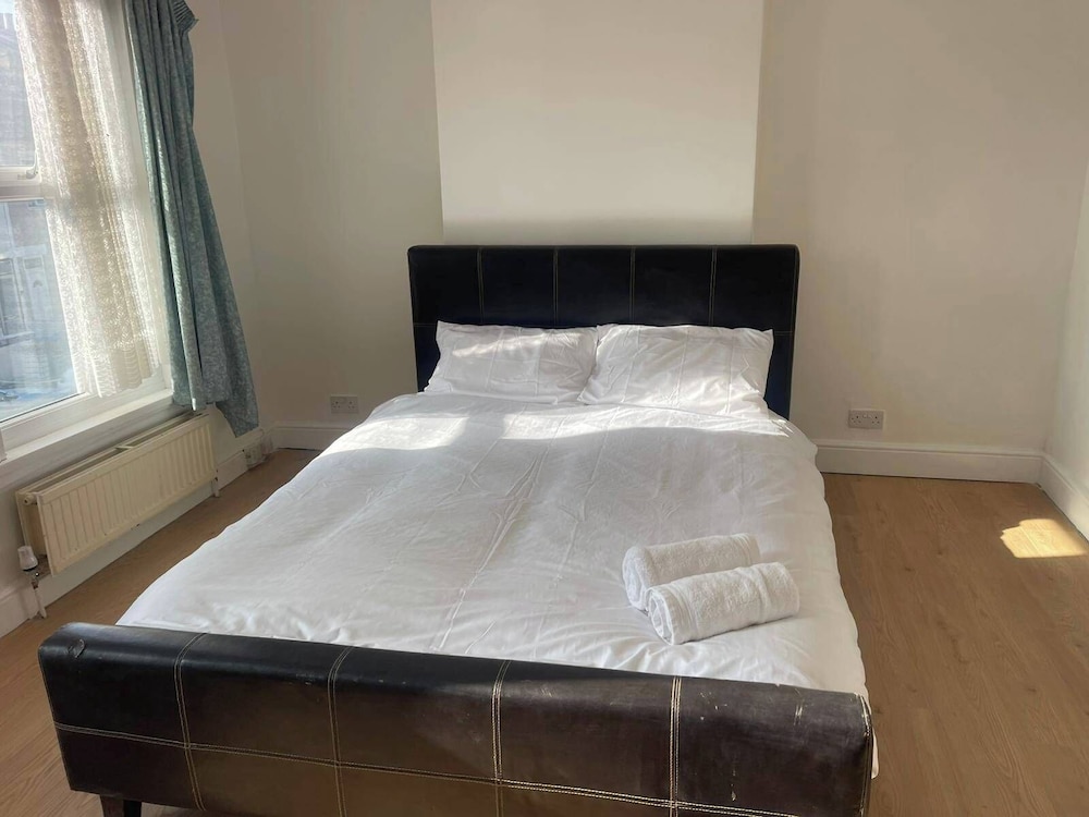 Cosy Croydon Apartment With 2 Bedrooms