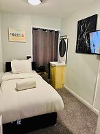 Sachi Hotel