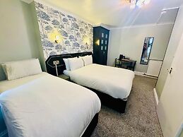 Sachi Hotel