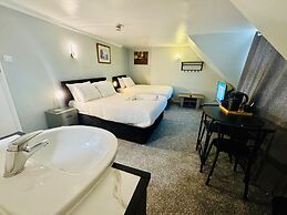 Sachi Hotel