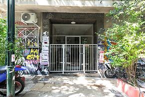 Artsi - 3BR Apt w Balcony in Athens