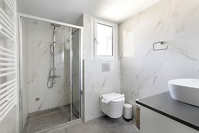 Artsi - 3BR Apt w Balcony in Athens