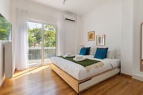 Artsi - 3BR Apt w Balcony in Athens