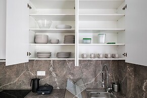 Artsi - 3BR Apt w Balcony in Athens