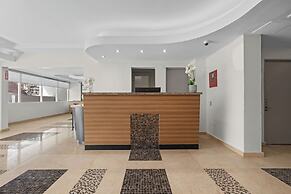 Olimpo Court by Otium