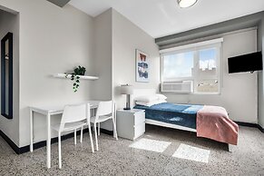Olimpo Court by Otium