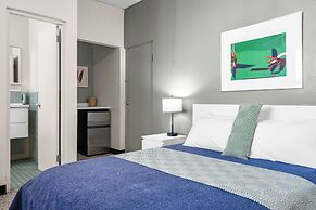 Olimpo Court by Otium