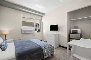 Olimpo Court by Otium