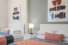 Olimpo Court by Otium