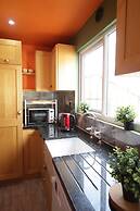 Georgias Gate Studio Cottage - Sleeps 4 & Pets Ok