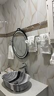 360 Rokview Suites