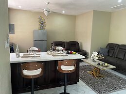 360 Rokview Suites