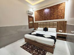 Taj Belleza Vista By Trippizo