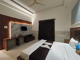 Taj Belleza Vista By Trippizo