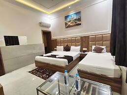 Taj Belleza Vista By Trippizo