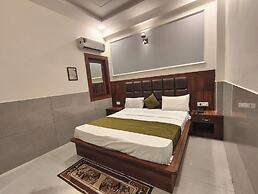 Taj Belleza Vista By Trippizo