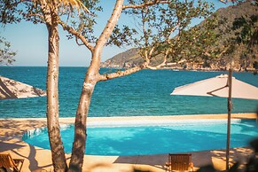 Corrales Bay Resort