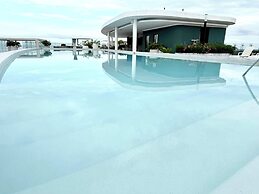 Bolongo: Your Exclusive Oceanfront Escape