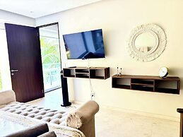 Bolongo: Your Exclusive Oceanfront Escape