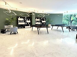 Bolongo: Your Exclusive Oceanfront Escape