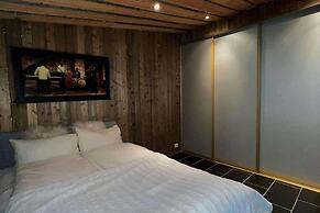 4 Bed Cabin -sleeps 7 - Northern Light Views