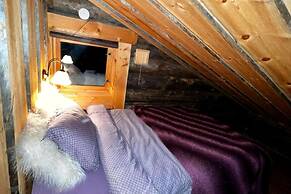 4 Bed Cabin -sleeps 7 - Northern Light Views