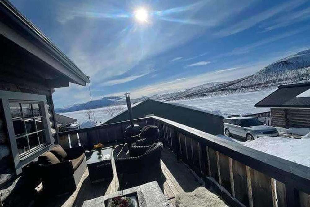 4 Bed Cabin -sleeps 7 - Northern Light Views