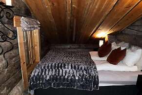4 Bed Cabin -sleeps 7 - Northern Light Views