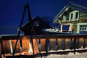 4 Bed Cabin -sleeps 7 - Northern Light Views