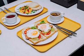 Cat Ba Nam Phong Hotel