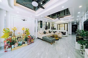 Cat Ba Nam Phong Hotel