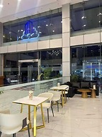 Skyport Hotel