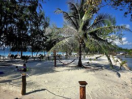 WHITE BEACH RESORT LONGSET