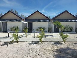 WHITE BEACH RESORT LONGSET