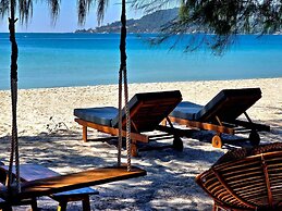 WHITE BEACH RESORT LONGSET