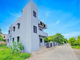 Hotel Crpf V7 Service Apartment